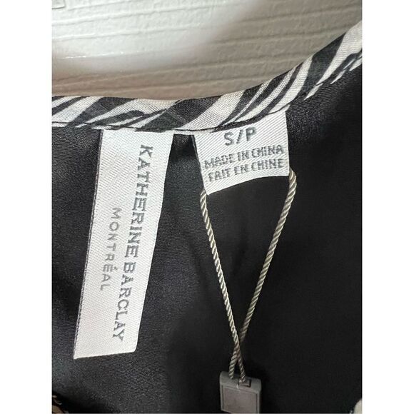 NWT Katherine Barclay Womens Blouse Size Small - Picture 2 of 4